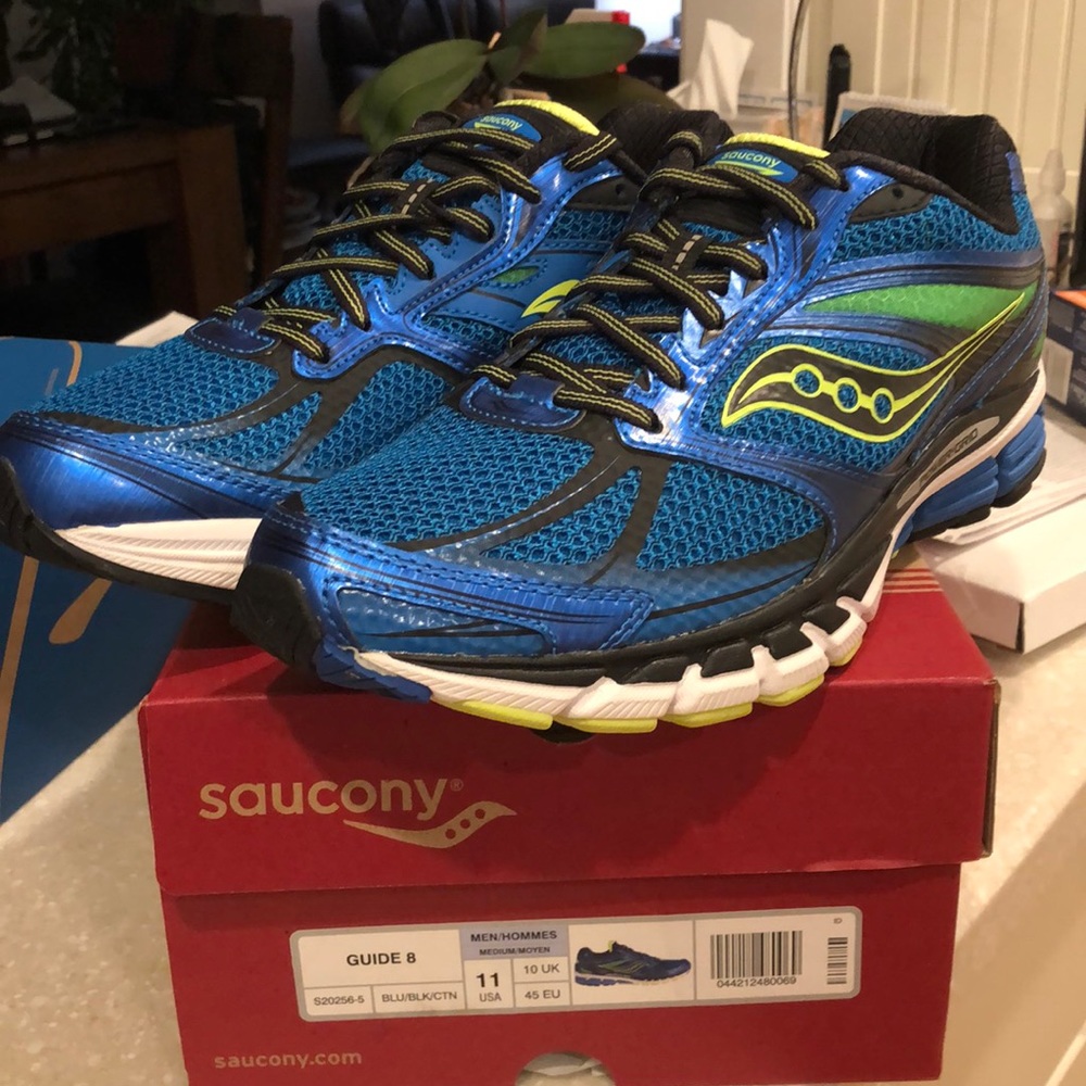 New in box Saucony running shoe